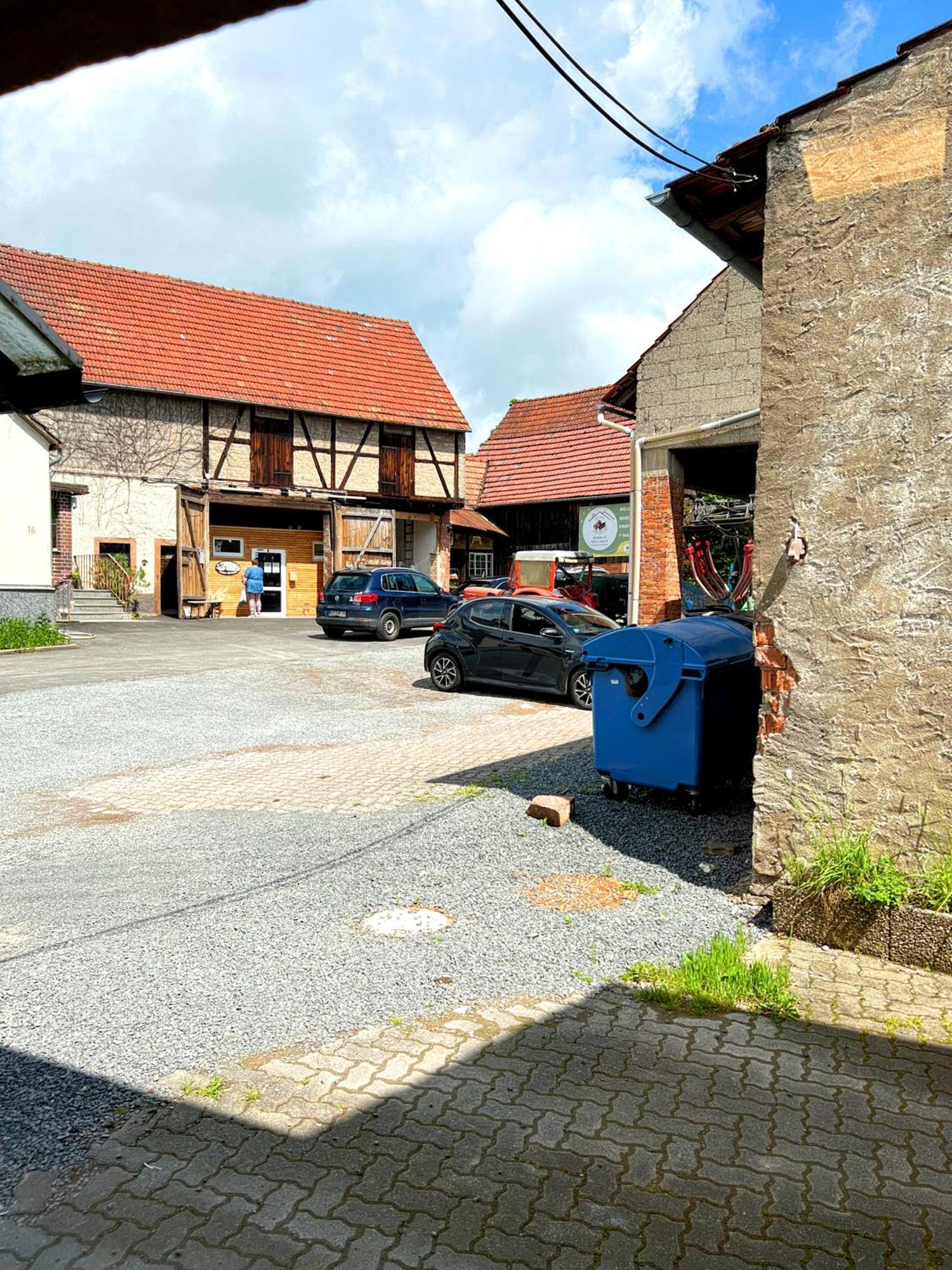 Gemse-schneiders Wohnen Auf Dem Bauernhof